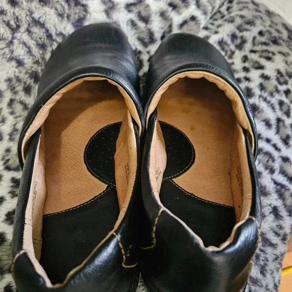 Born  Shoes | Paddock Pebble Black Leather Wedge Clogs Shoes - Picture 5 of 16